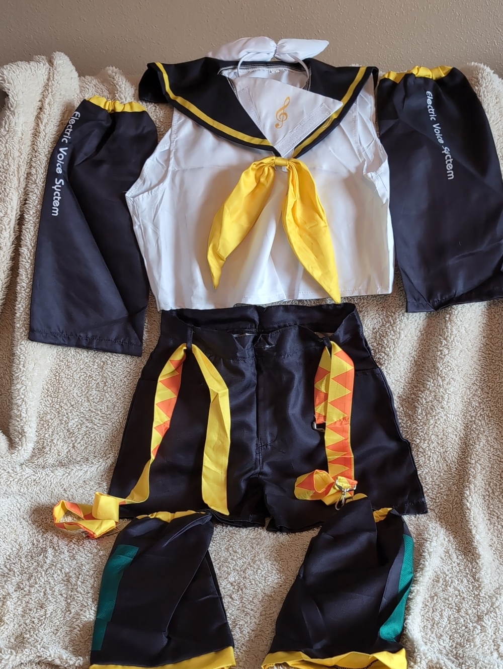 Vocaloid-Inspired Sailor Costume - Yellow & Black